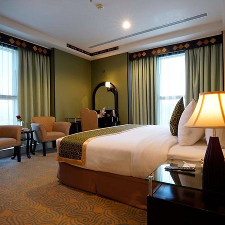 Awaliv International Hotel Ta'if Bilik gambar A bedroom at the hotel