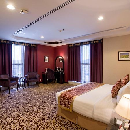 Awaliv International Hotel Ta'if Bilik gambar A suite at the hotel