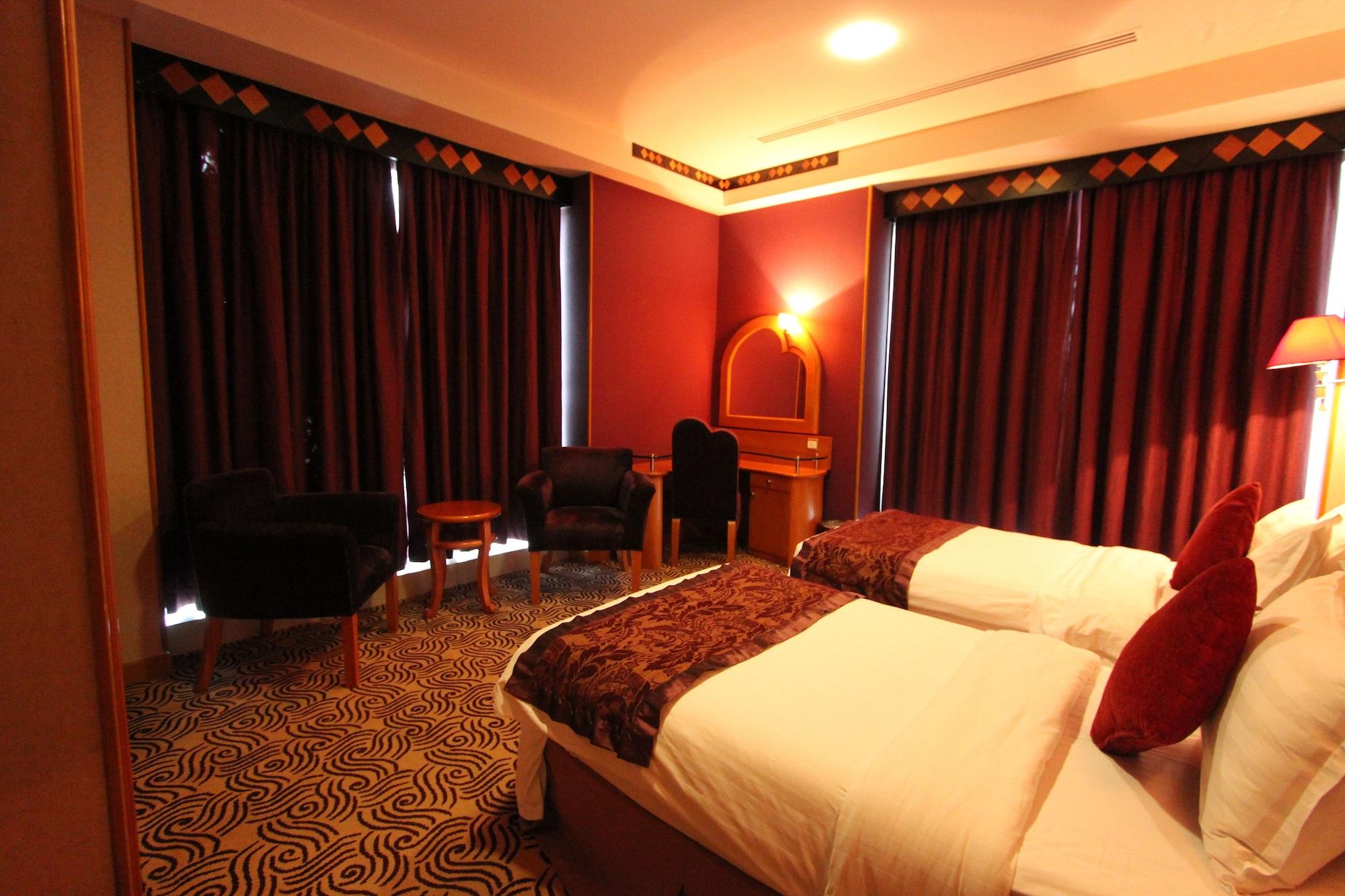 Awaliv International Hotel Ta'if Luaran gambar A room at the hotel
