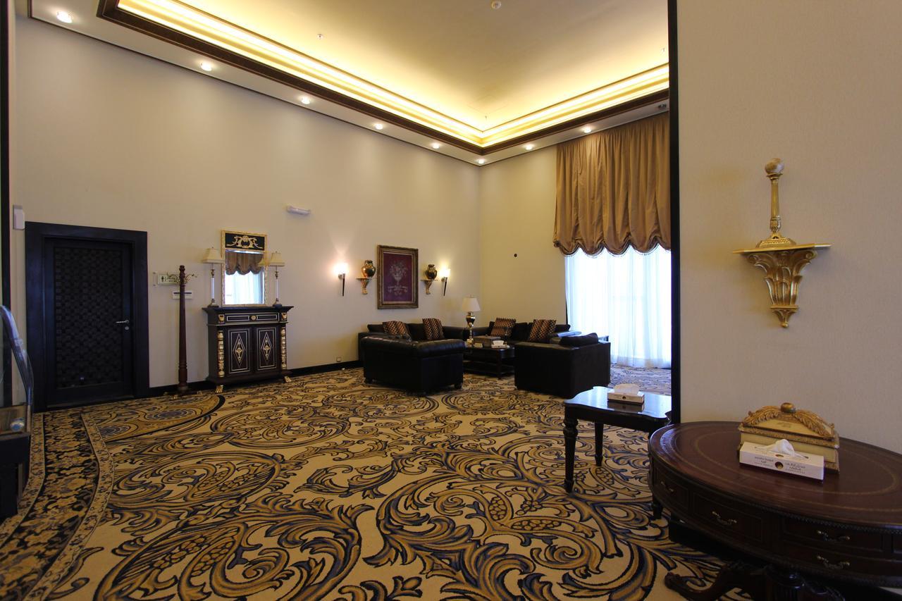 Awaliv International Hotel Ta'if Luaran gambar A room at the hotel