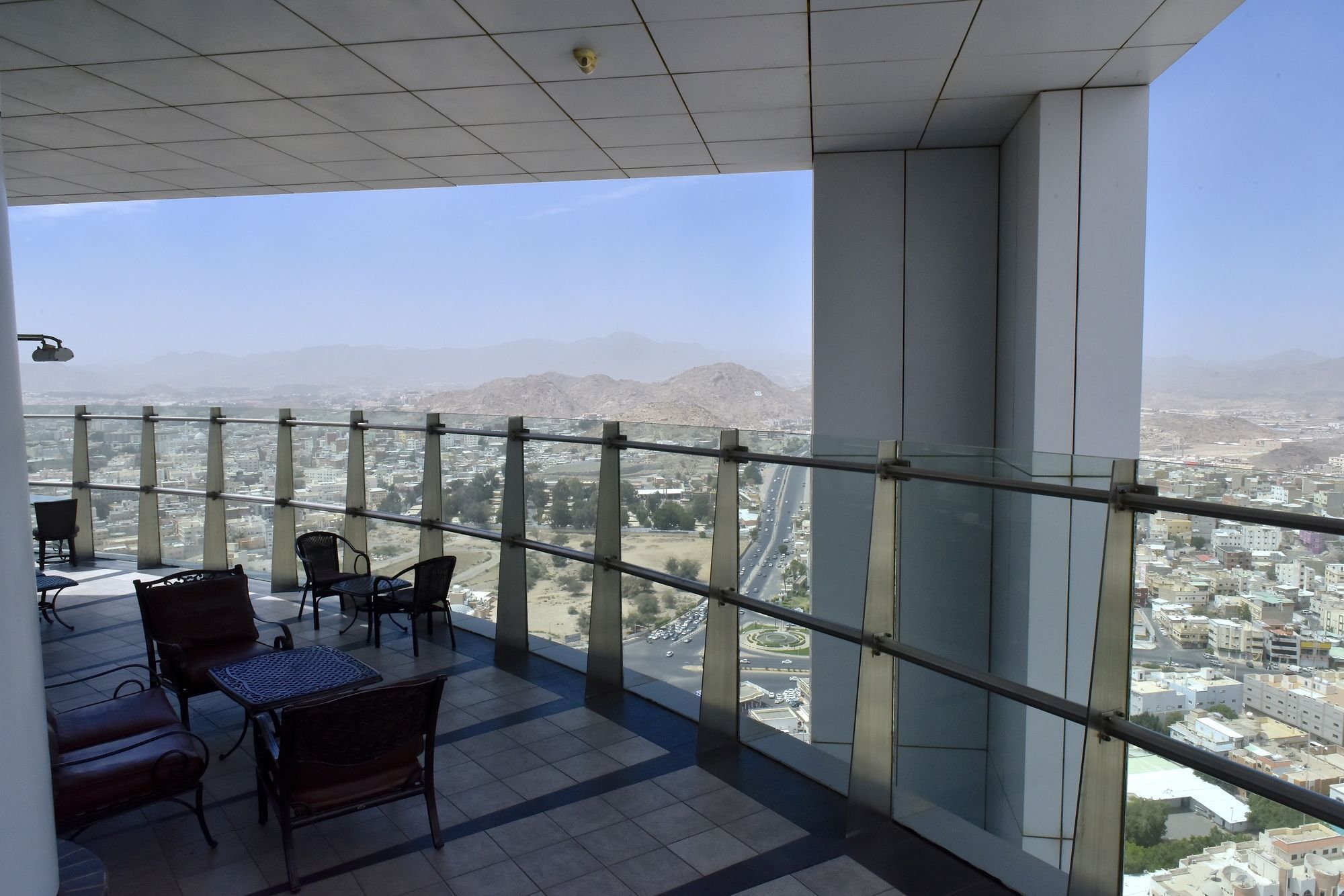 Awaliv International Hotel Ta'if Luaran gambar View from the 30th floor